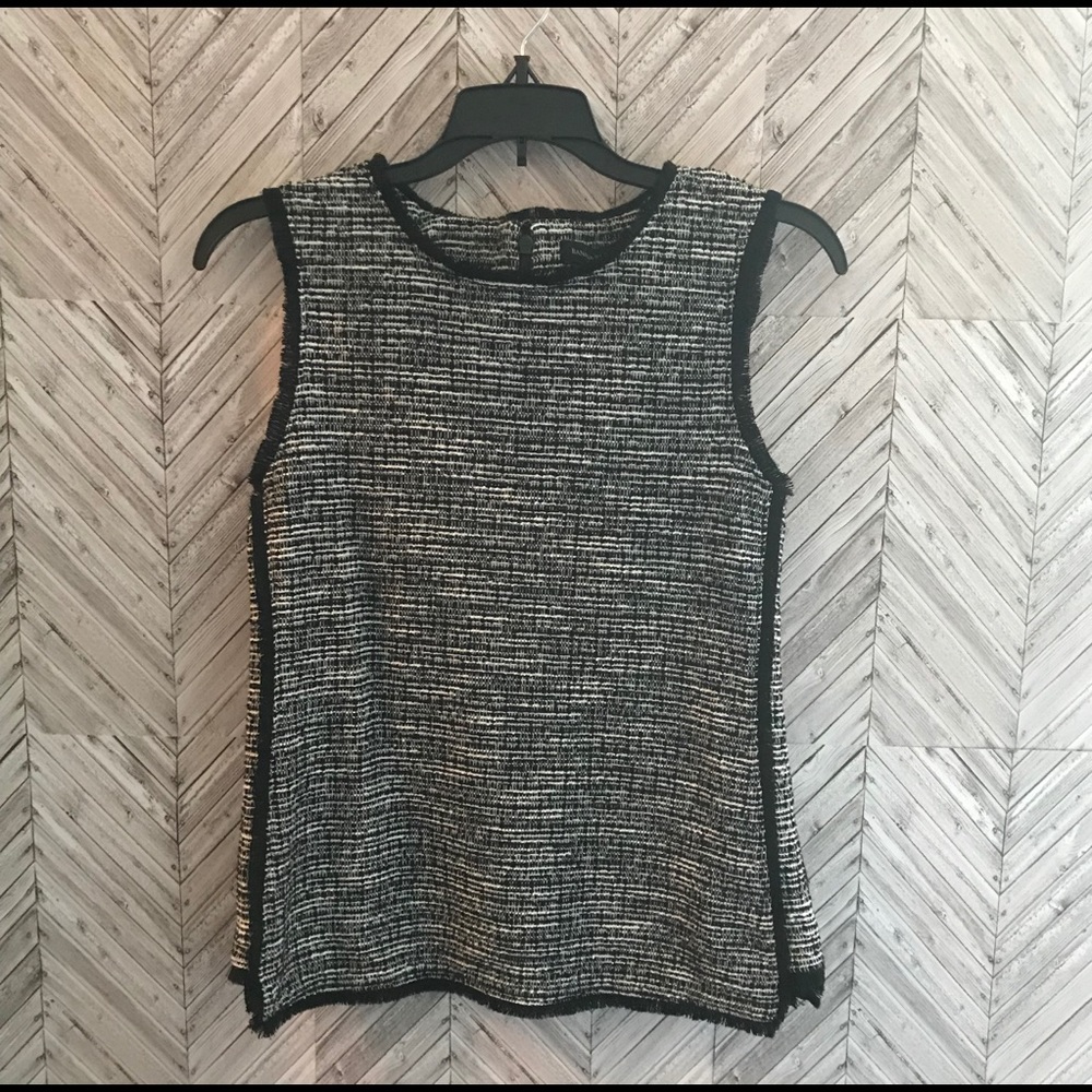 Banana Republic sleeveless boule blouse size XS